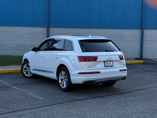 2017 Audi Q7 3.0T Premium