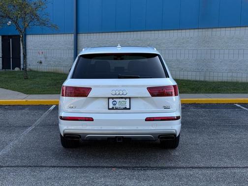 2017 Audi Q7 3.0T Premium