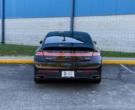 2014 Lincoln MKZ Base