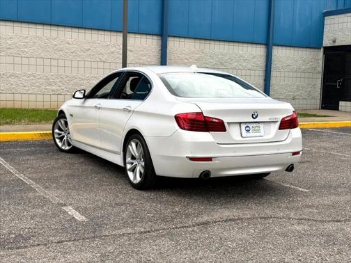 2015 BMW 535 4dr Sdn 535i RWD