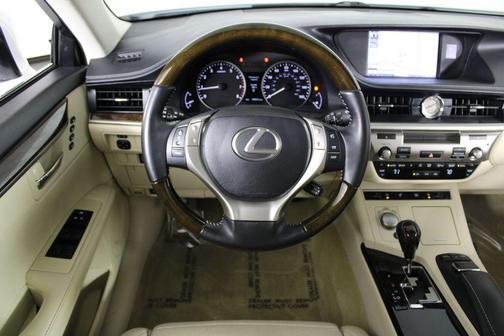 Starfire Pearl 2014 Lexus ES 350 Base