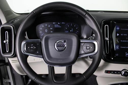 2021 Volvo XC40 T4 Inscription