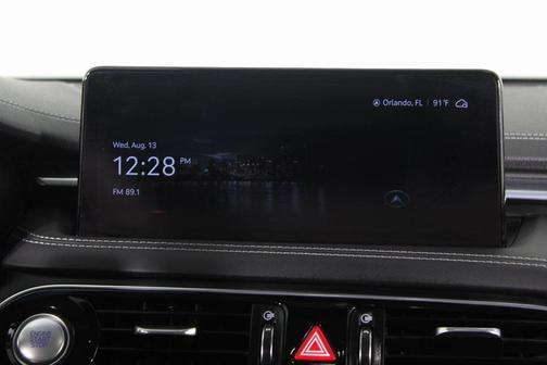 2022 Genesis G70 2.0T RWD