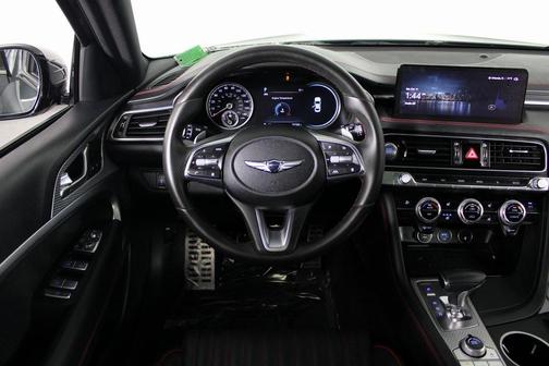 2023 Genesis G70 2.0T RWD