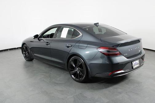 2023 Genesis G70 2.0T RWD