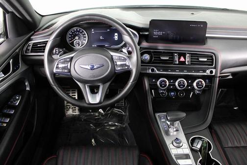 2023 Genesis G70 2.0T RWD