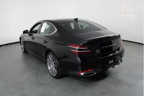 2022 Genesis G70 3.3T RWD