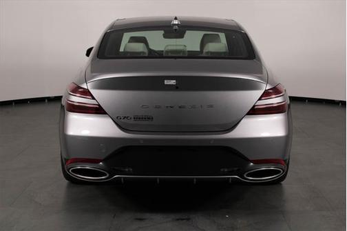 2025 Genesis G70 2.5T RWD