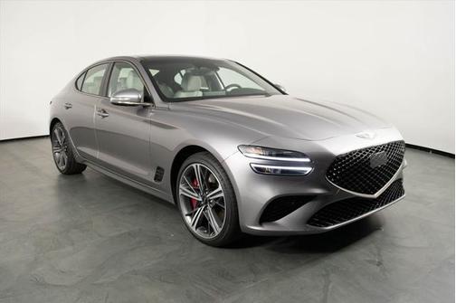 2025 Genesis G70 2.5T RWD