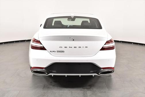 2025 Genesis G70 2.5T RWD