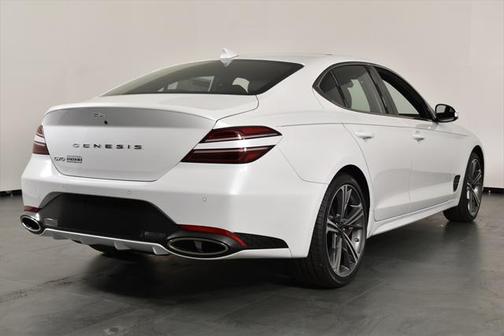 2025 Genesis G70 2.5T RWD