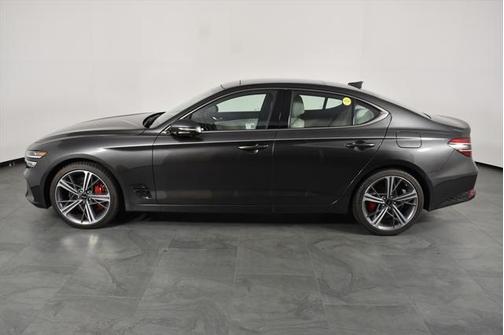 2025 Genesis G70 3.3T RWD Sport Advanced
