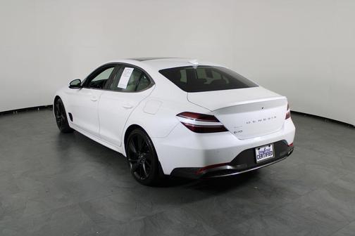 2023 Genesis G70 2.0T RWD