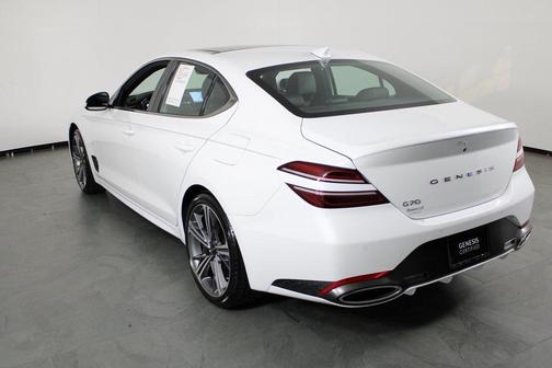 2025 Genesis G70 2.5T RWD