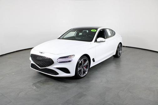 2025 Genesis G70 2.5T RWD