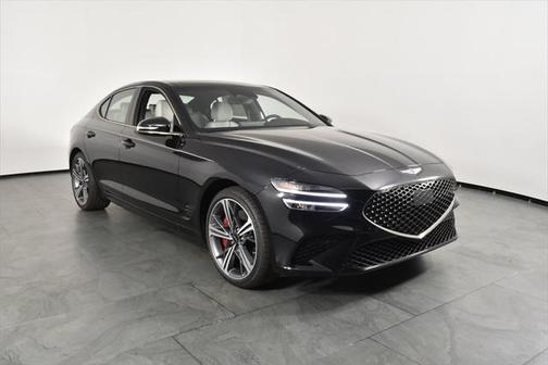 2025 Genesis G70 2.5T RWD