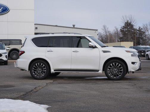 2023 Nissan Armada Platinum 4WD