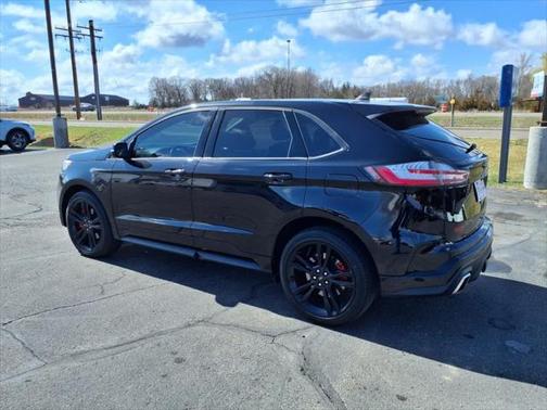 2022 Ford Edge ST