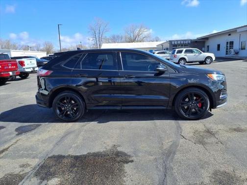 2022 Ford Edge ST