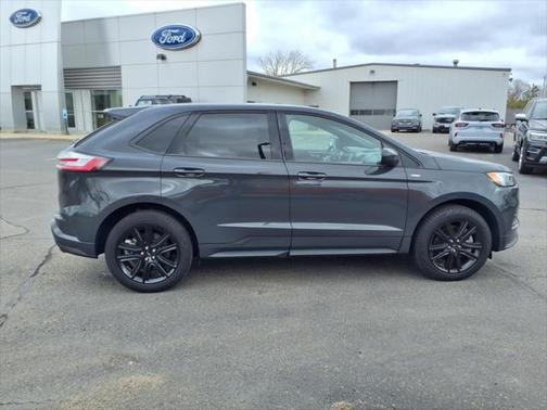 2021 Ford Edge ST Line