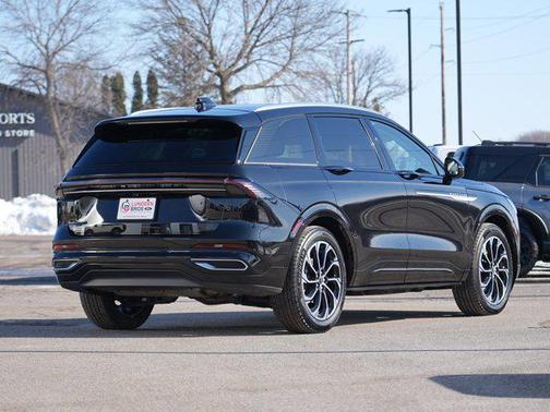 2025 Lincoln Nautilus Reserve