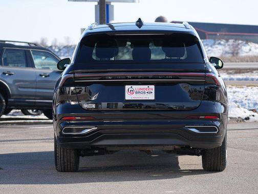 2025 Lincoln Nautilus Reserve