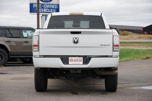 2018 RAM 2500 Tradesman Crew Cab 4x4 6'4' Box