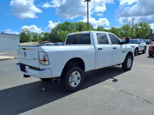 2018 RAM 2500 Tradesman Crew Cab 4x4 6'4' Box