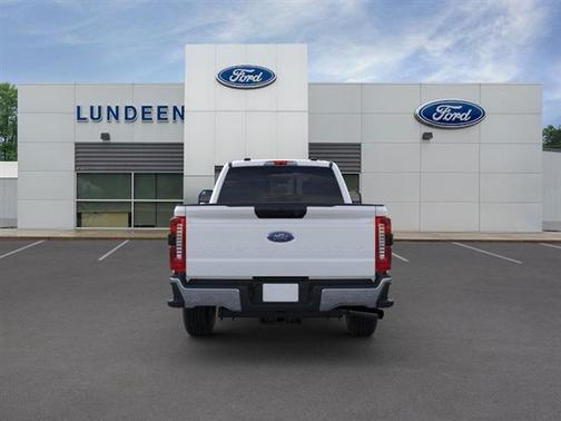 2025 Ford F-350 XLT