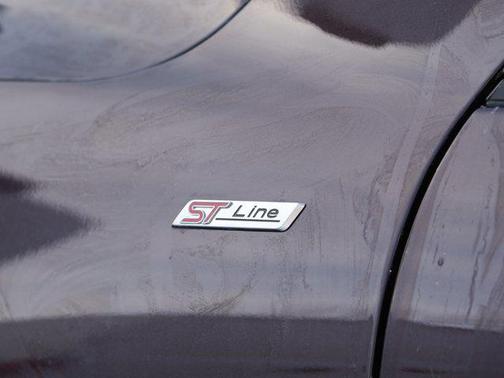 2023 Ford Escape ST-Line Elite