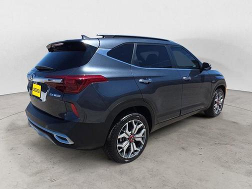 Gravity Gray 2021 Kia Seltos SX Turbo