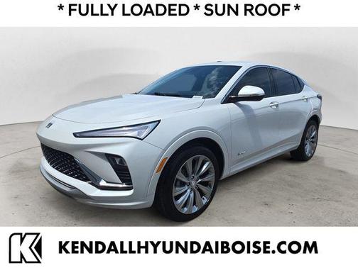 White Frost Tricoat 2025 Buick Envista Avenir FWD
