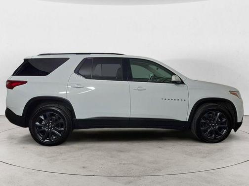 Summit White 2021 Chevrolet Traverse RS