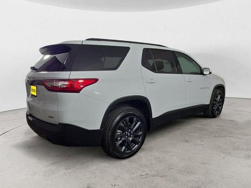 Summit White 2021 Chevrolet Traverse RS