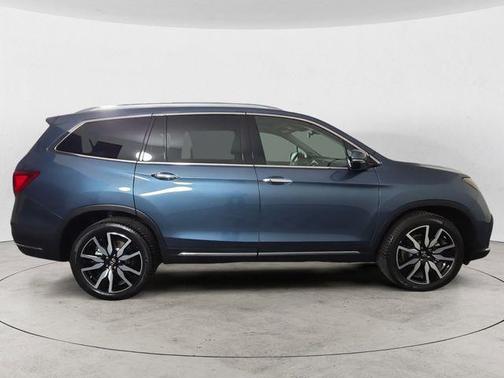 2019 Honda Pilot Touring 8-Passenger