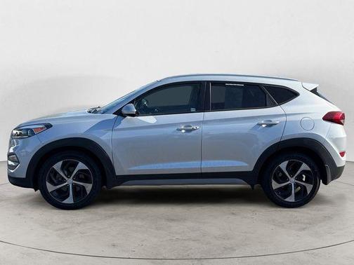 Molten Silver 2017 Hyundai TUCSON Sport