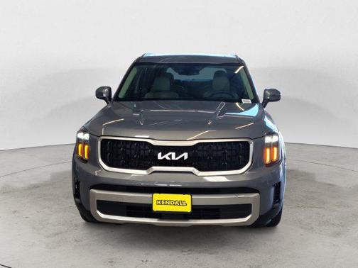 Everlasting Silver 2024 Kia Telluride EX
