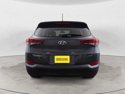 Coliseum Gray 2017 Hyundai TUCSON SE
