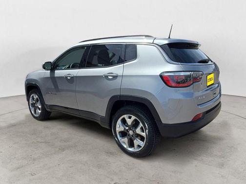 Billet Silver Metallic Clearcoat 2017 Jeep New Compass Limited