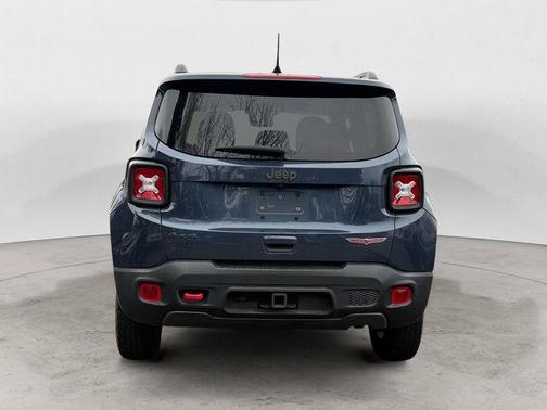 2021 Jeep Renegade Trailhawk