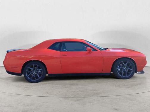 Go Mango 2022 Dodge Challenger GT