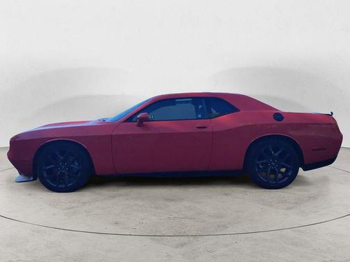 Go Mango 2022 Dodge Challenger GT