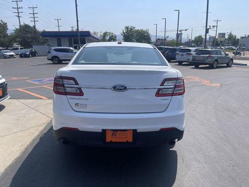 2014 Ford Taurus SE