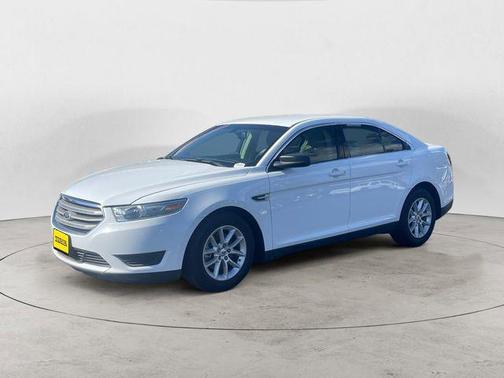 2014 Ford Taurus SE