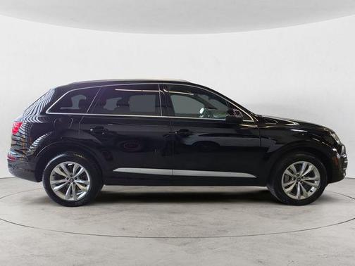 Night Black 2019 Audi Q7 55 Premium Plus