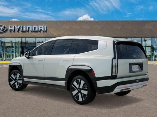 2026 Hyundai IONIQ 9 SEL