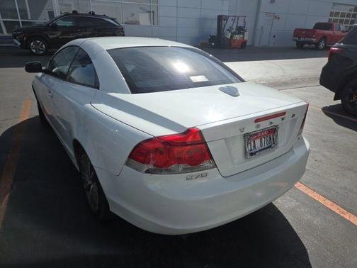 White 2009 Volvo C70 T5