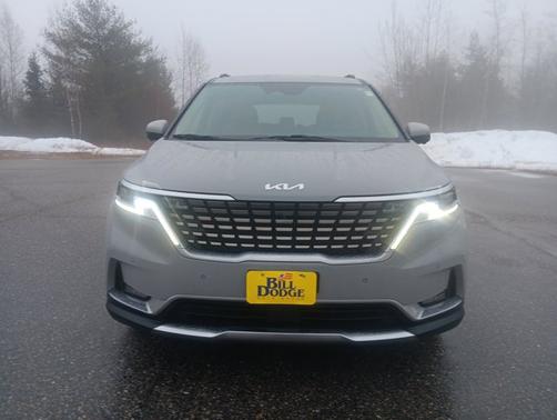 2022 Kia Carnival SX