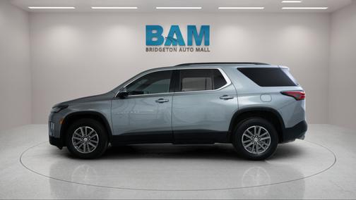 Sterling Gray Metallic 2023 Chevrolet Traverse LT Cloth