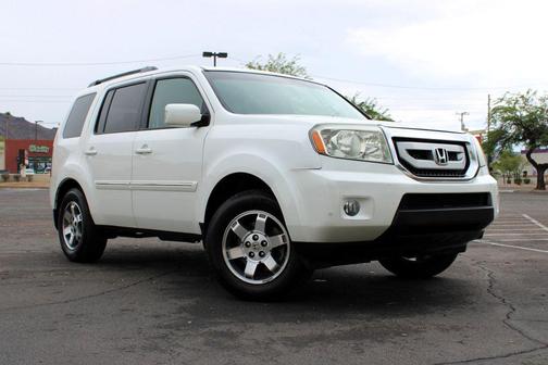 White 2011 Honda Pilot Touring